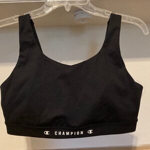 🟪 Champion Women’s Sports Bra (size L)